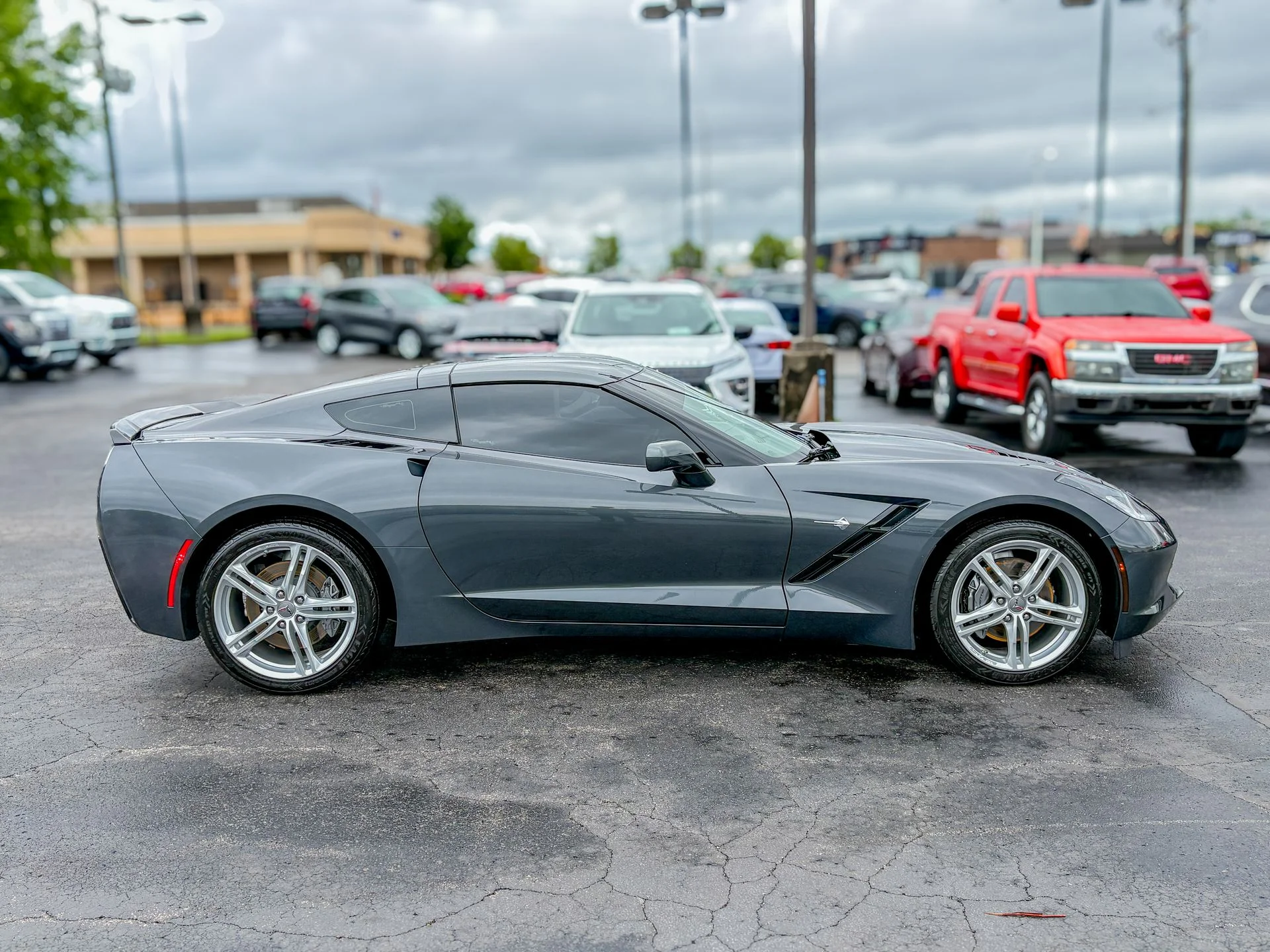 Used 2017 Gray Chevrolet Stingray image 20