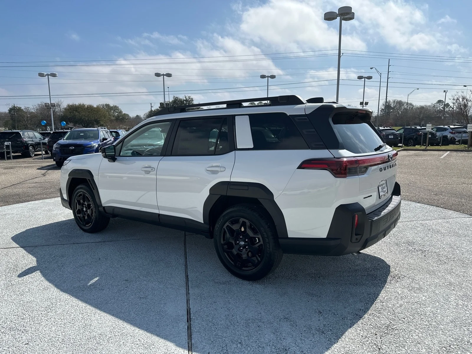 New 2026 CRYSTAL WHITE PEARL Subaru Limited image 5