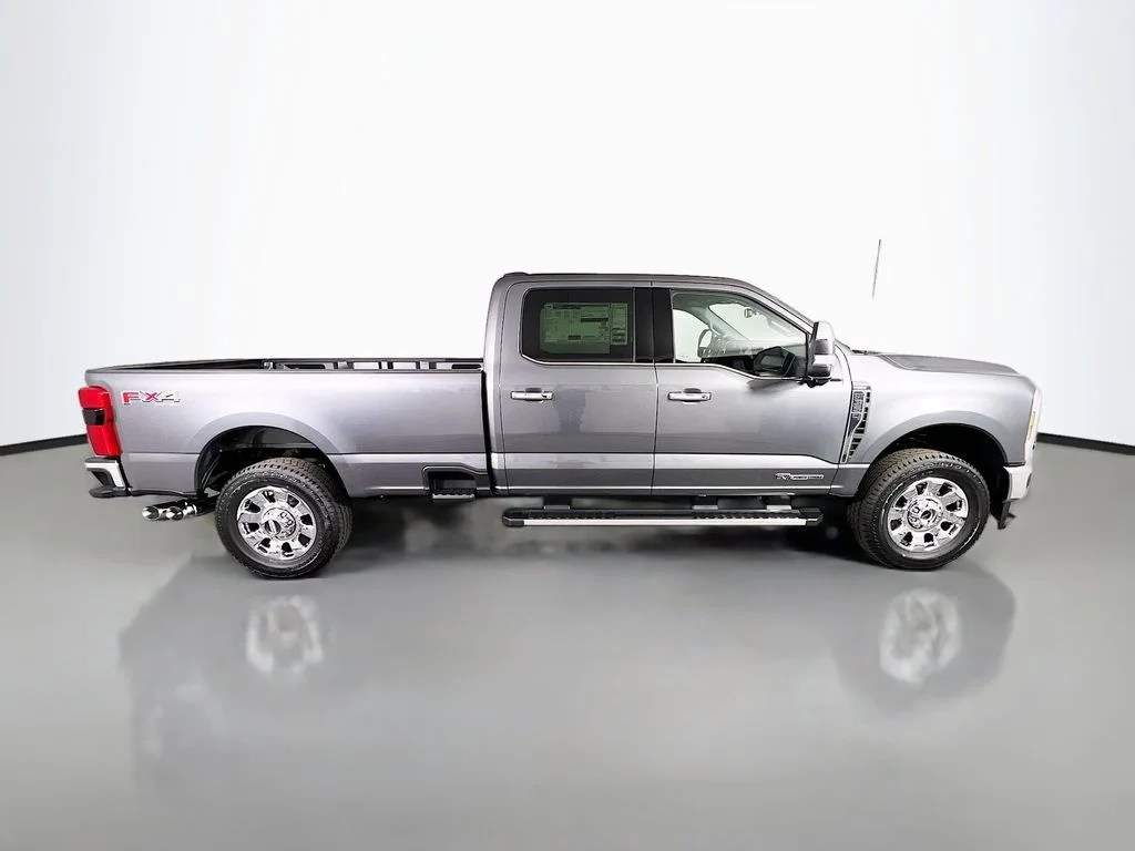 New 2026 Carbonized Gray Metallic Ford Lariat image 18
