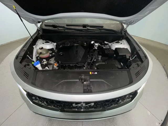 Used 2022 Silver Kia S image 26