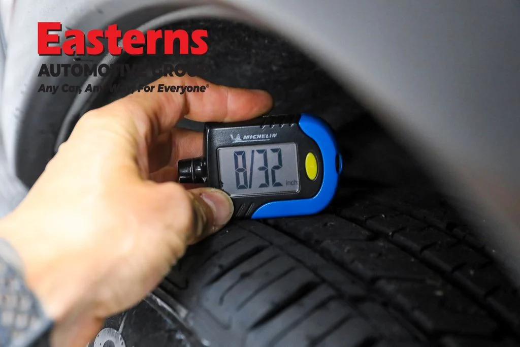Used 2023 Red Nissan SV image 24