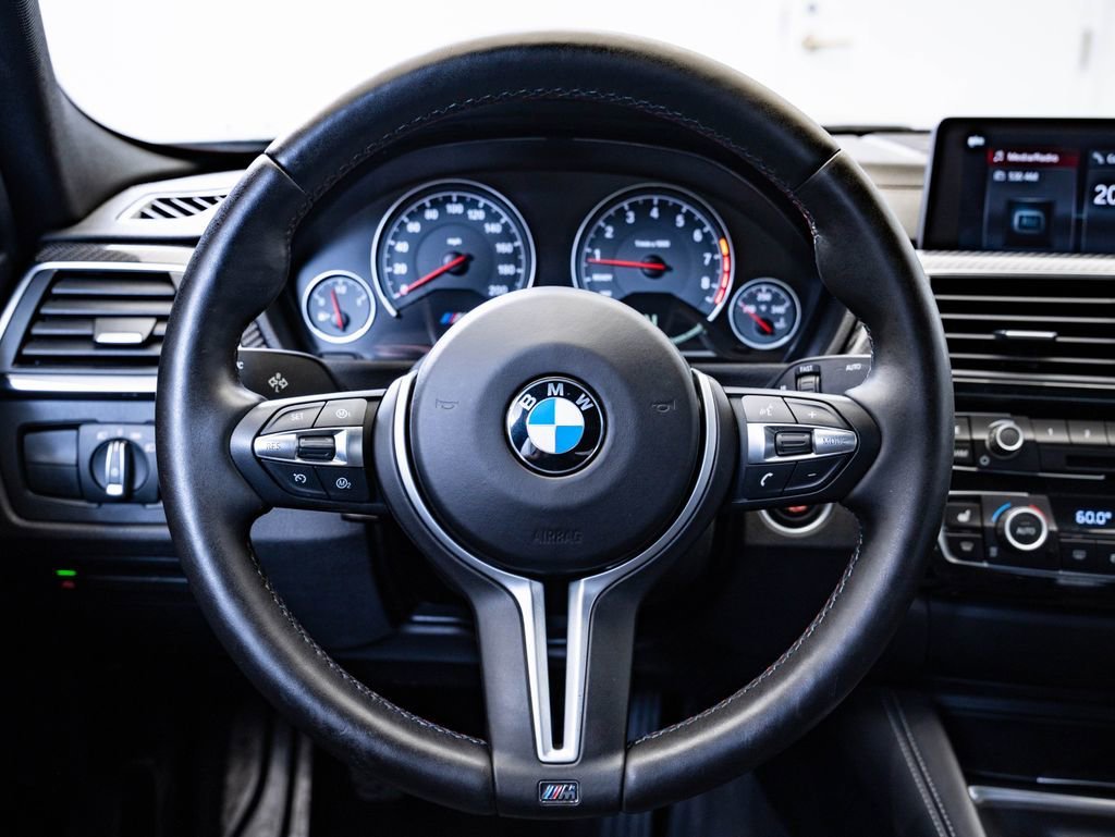 Used 2018 Mineral Gray Metallic BMW  image 40