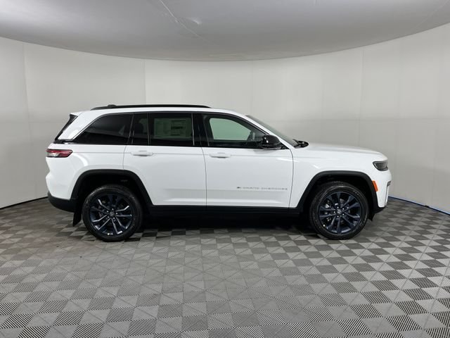 New 2026 Bright White Clearcoat Jeep  image 4