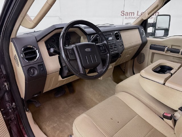 Used 2010 Red Ford  image 19