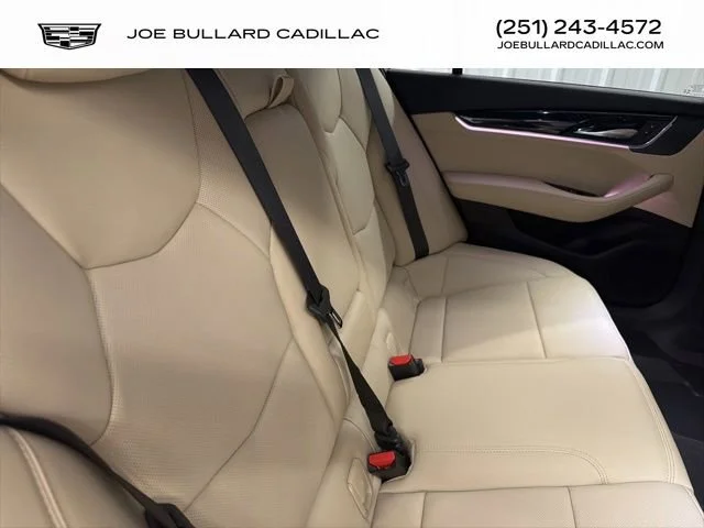 New 2026 Vibrant White Tricoat Cadillac Premium Luxury image 17