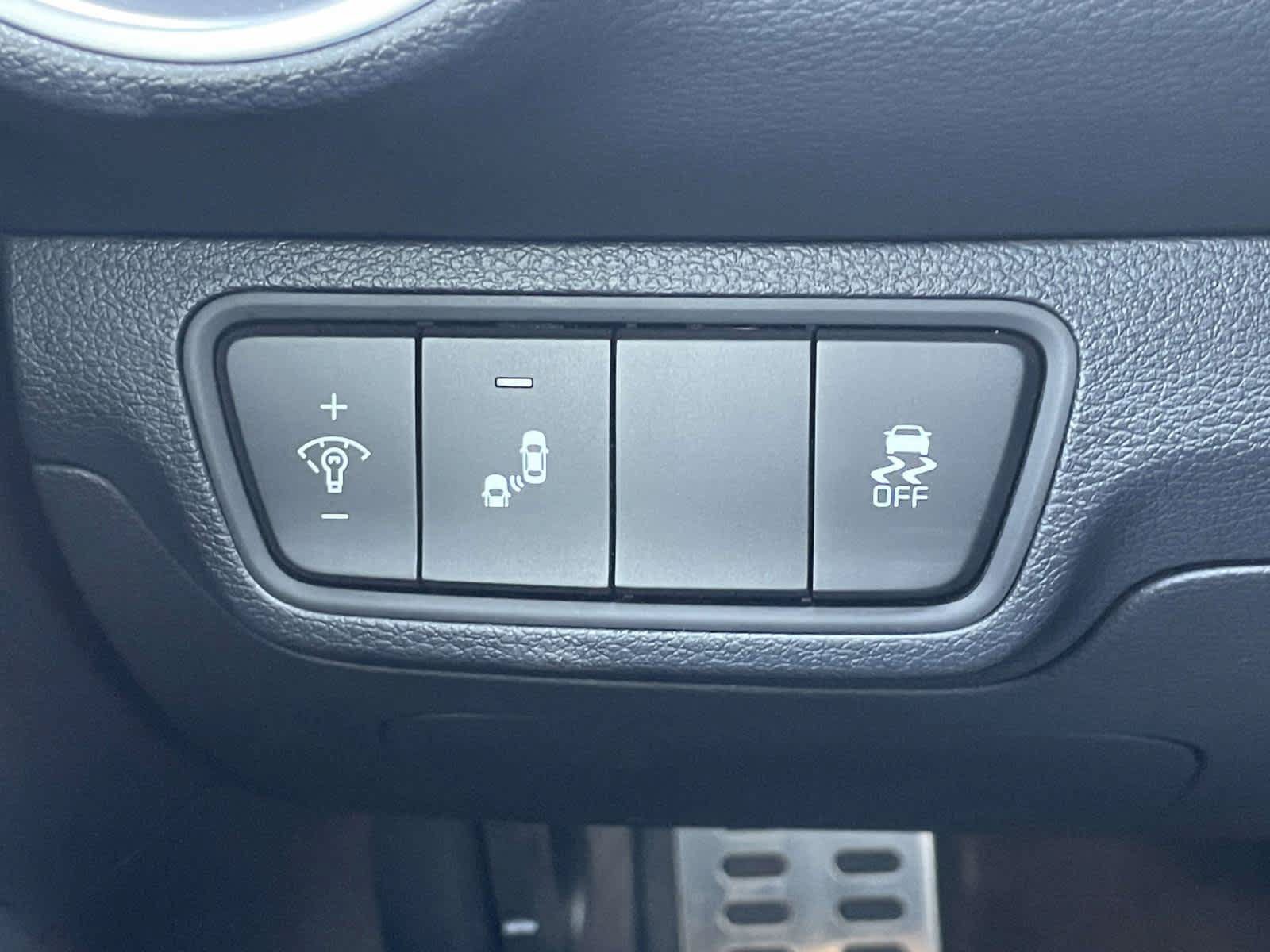 Used 2024 Snow White Pearl Kia GT image 35