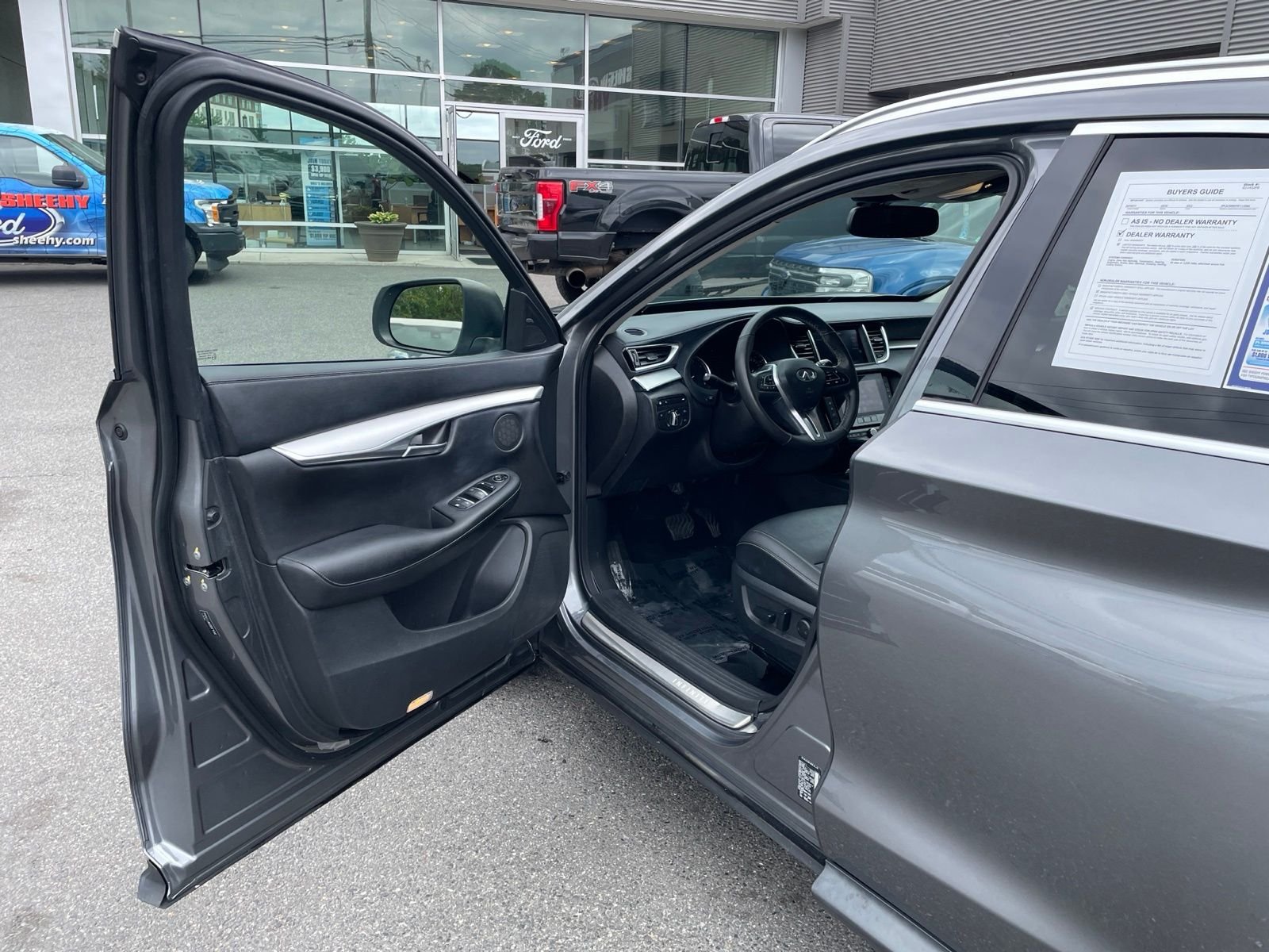 Used 2021 Gray INFINITI LUXE image 19