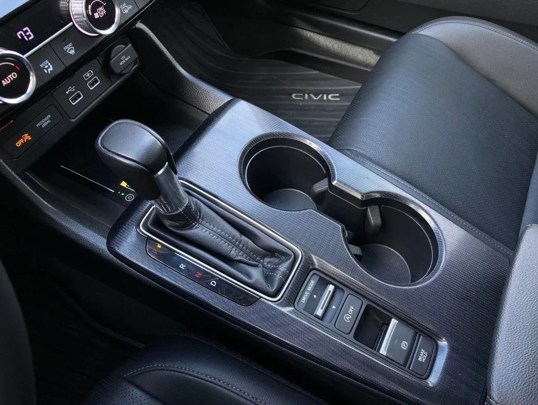 Used 2024  Honda Touring image 17