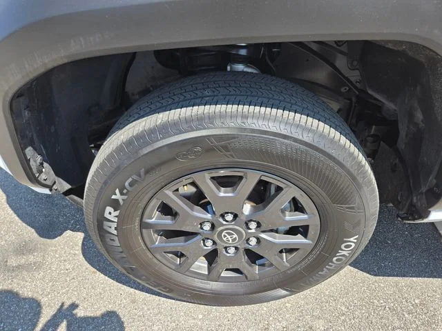 Used 2025 White Toyota SR5 image 4