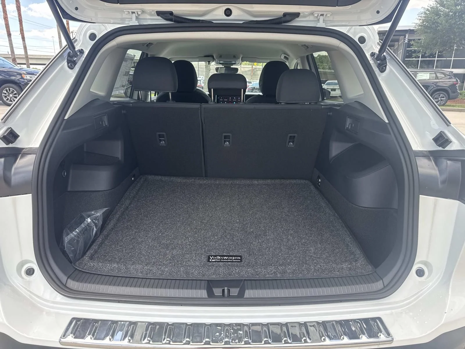 New 2026 White Volkswagen 2.0T S image 6