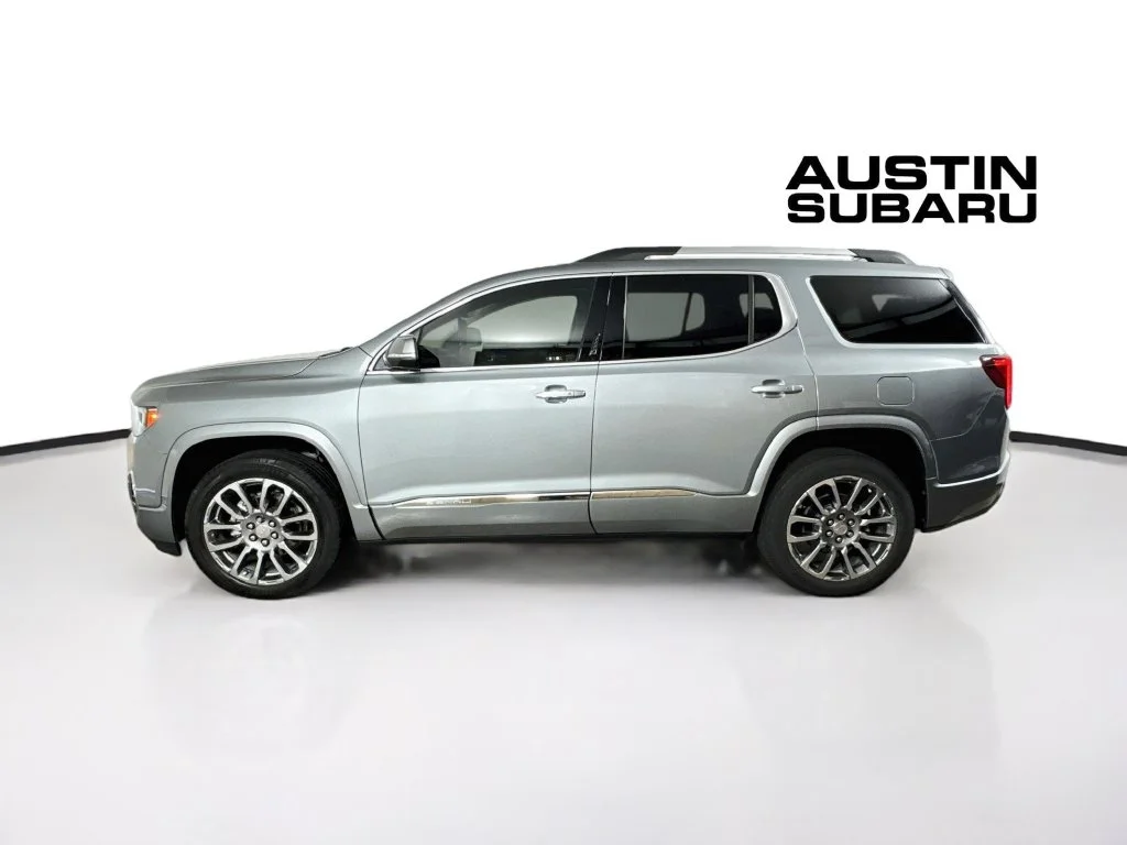 Used 2023 Silver GMC Denali image 4