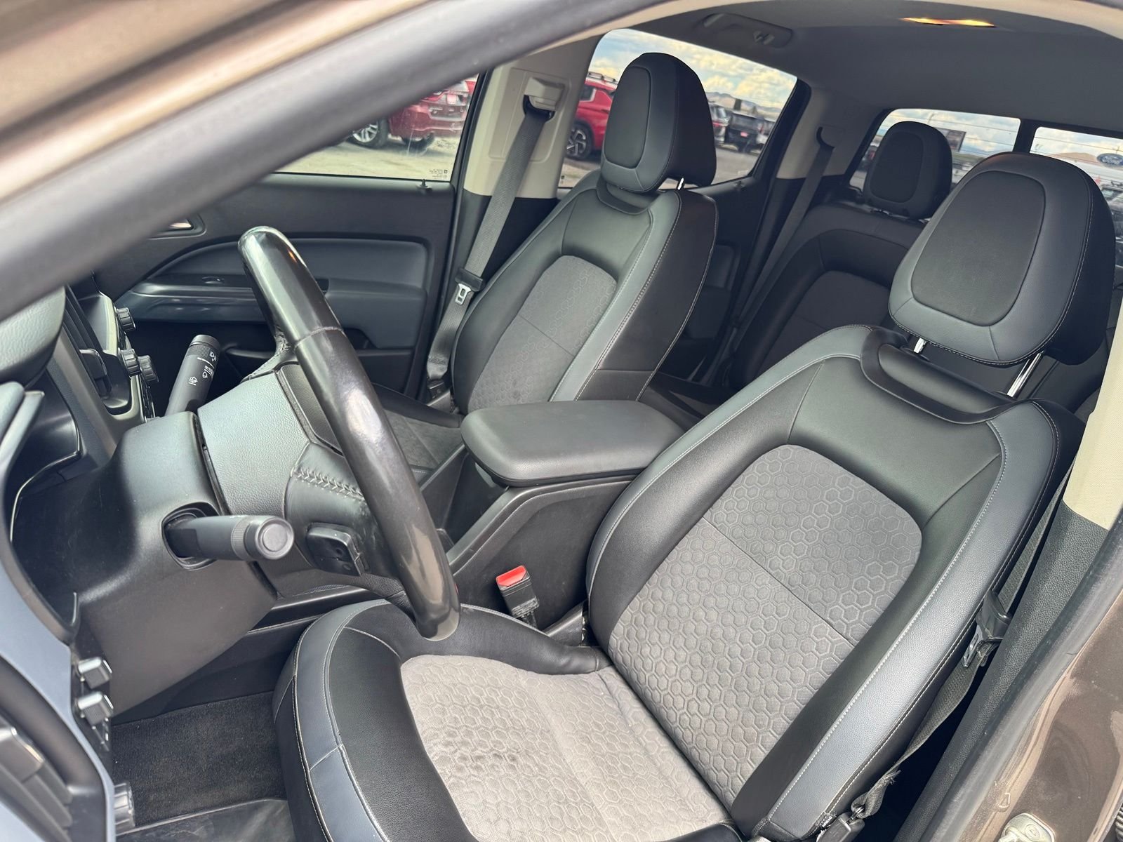 Used 2016 Brownstone Metallic Chevrolet Z71 image 9