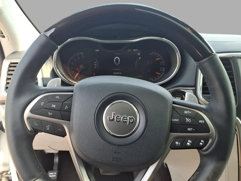 Used 2017 White Jeep Summit image 25