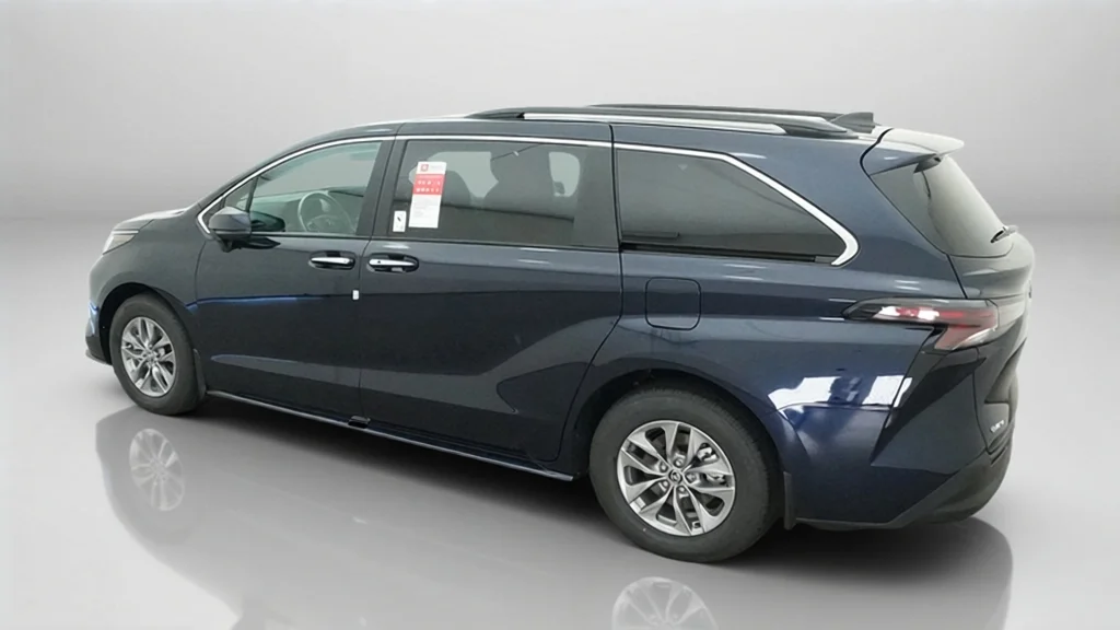 New 2026 Blueprint Toyota XLE image 15