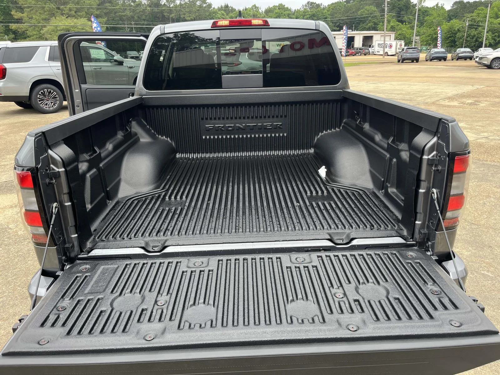 New 2026 Gun Metallic Nissan Crew Cab SV image 25