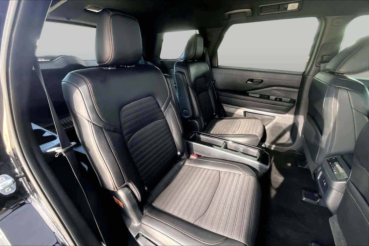 Used 2025 Super Black Nissan Rock Creek image 20