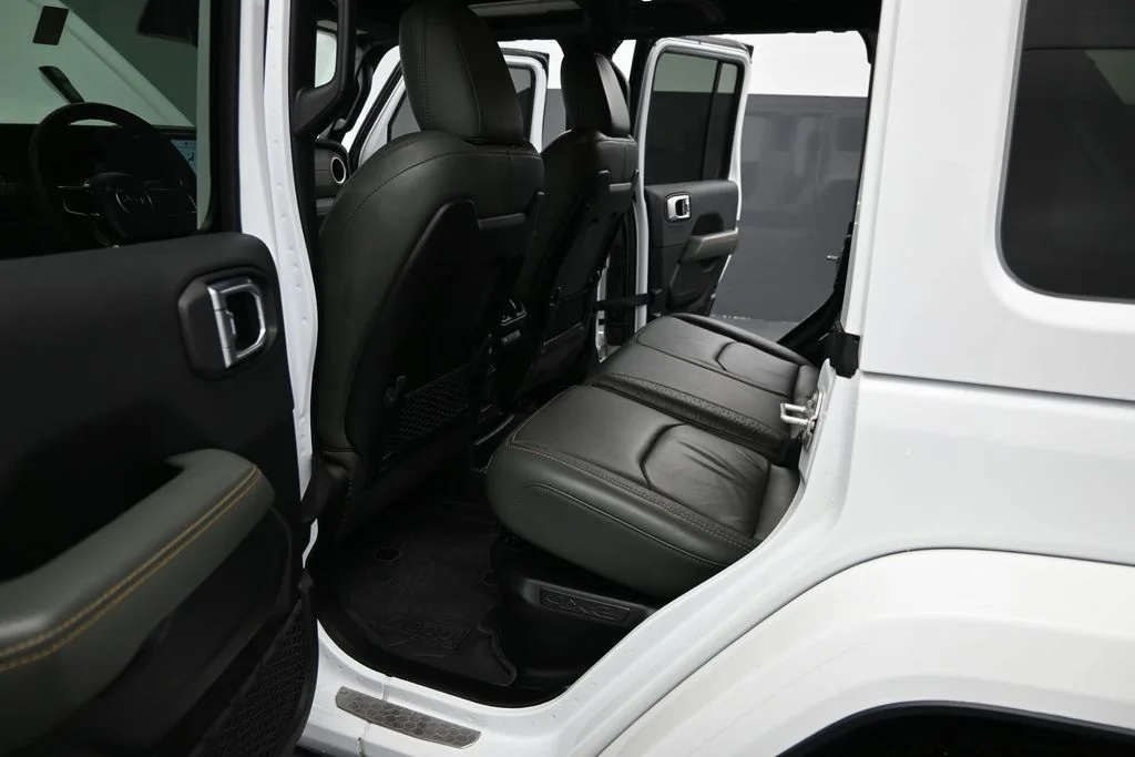 Used 2024 White Jeep High Altitude 4xe image 11