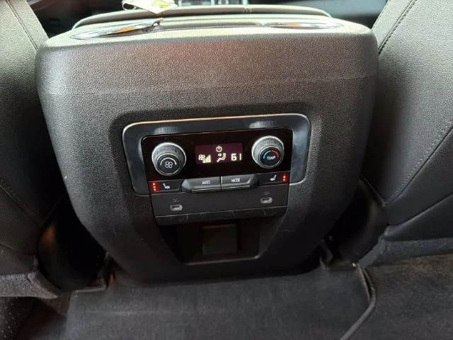 Used 2021 SUMMIT WHITE Chevrolet Z71 image 35