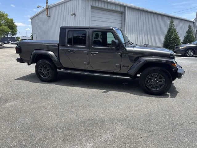 Used 2024 Gray Jeep Sport image 4