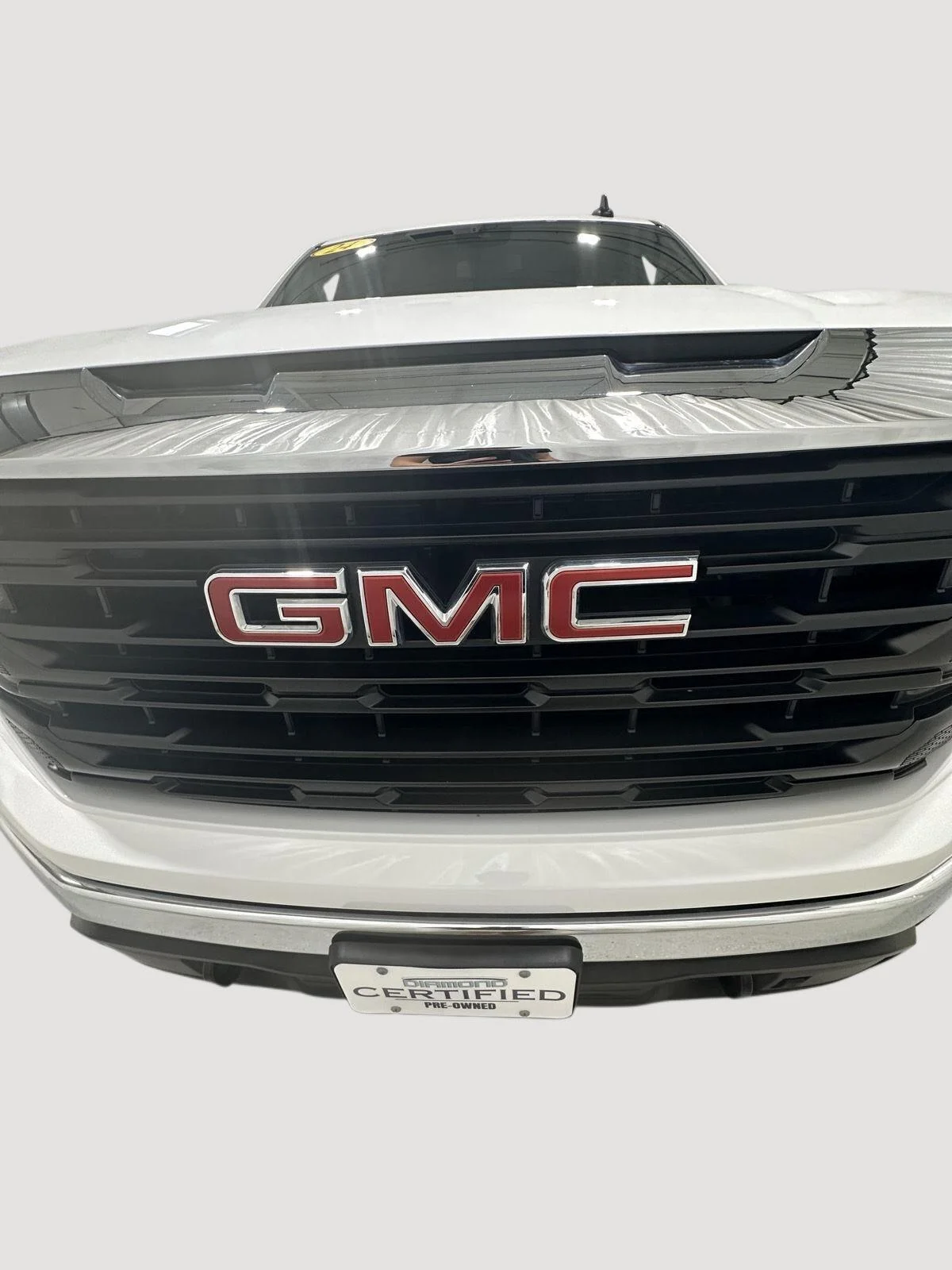 Used 2024 Summit White GMC Pro image 25