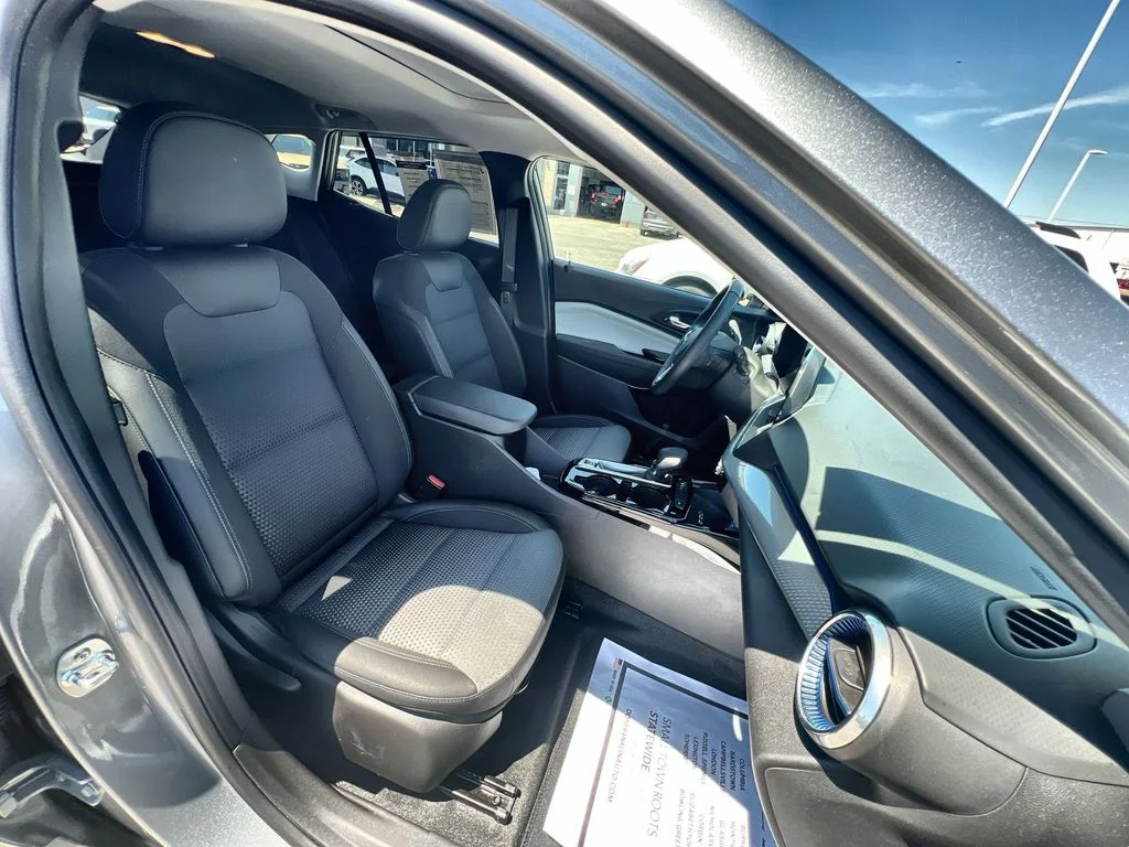 Used 2024 Gray Chevrolet LT image 24