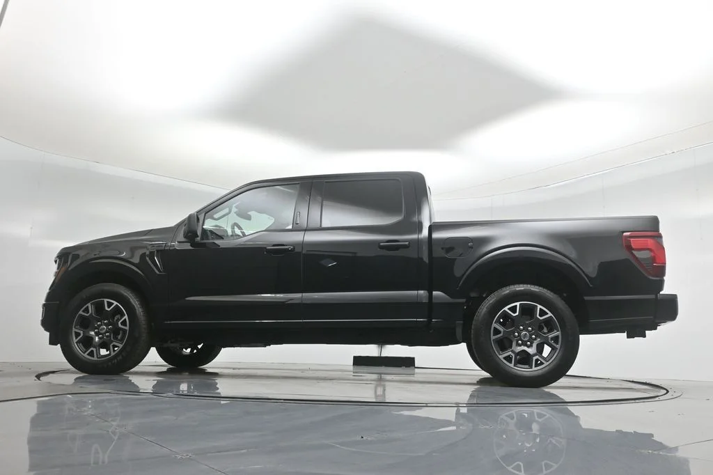 New 2024 Black Ford XLT image 49