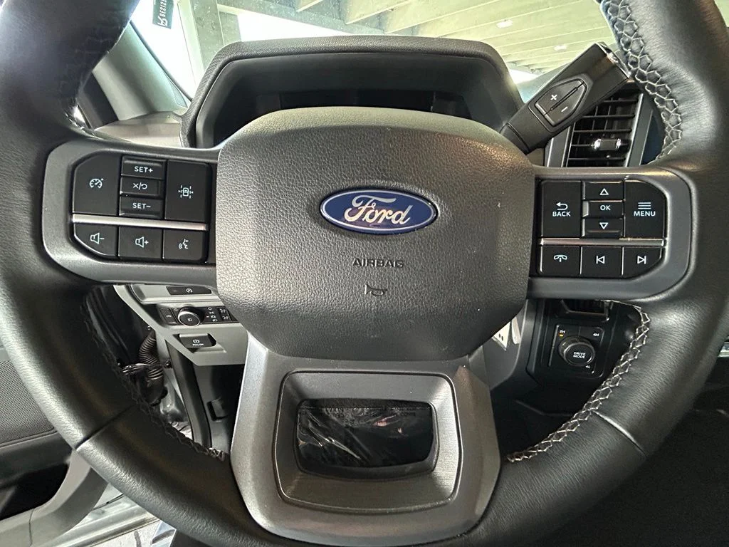 Used 2025 Silver Metallic Ford XLT image 45