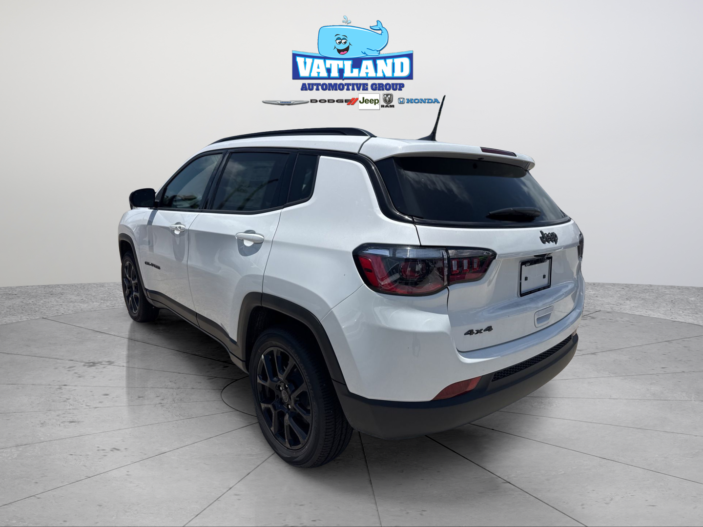 New 2026 Bright White Clearcoat Jeep Latitude image 3