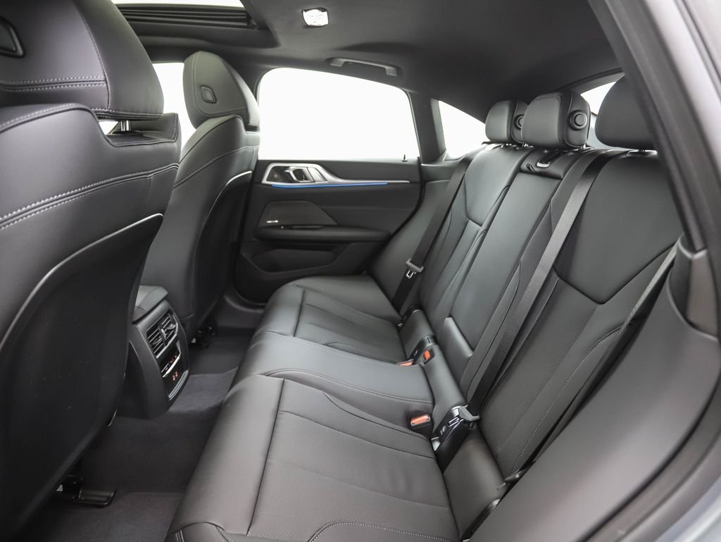 2025 BMW i4 40 - Photo 21