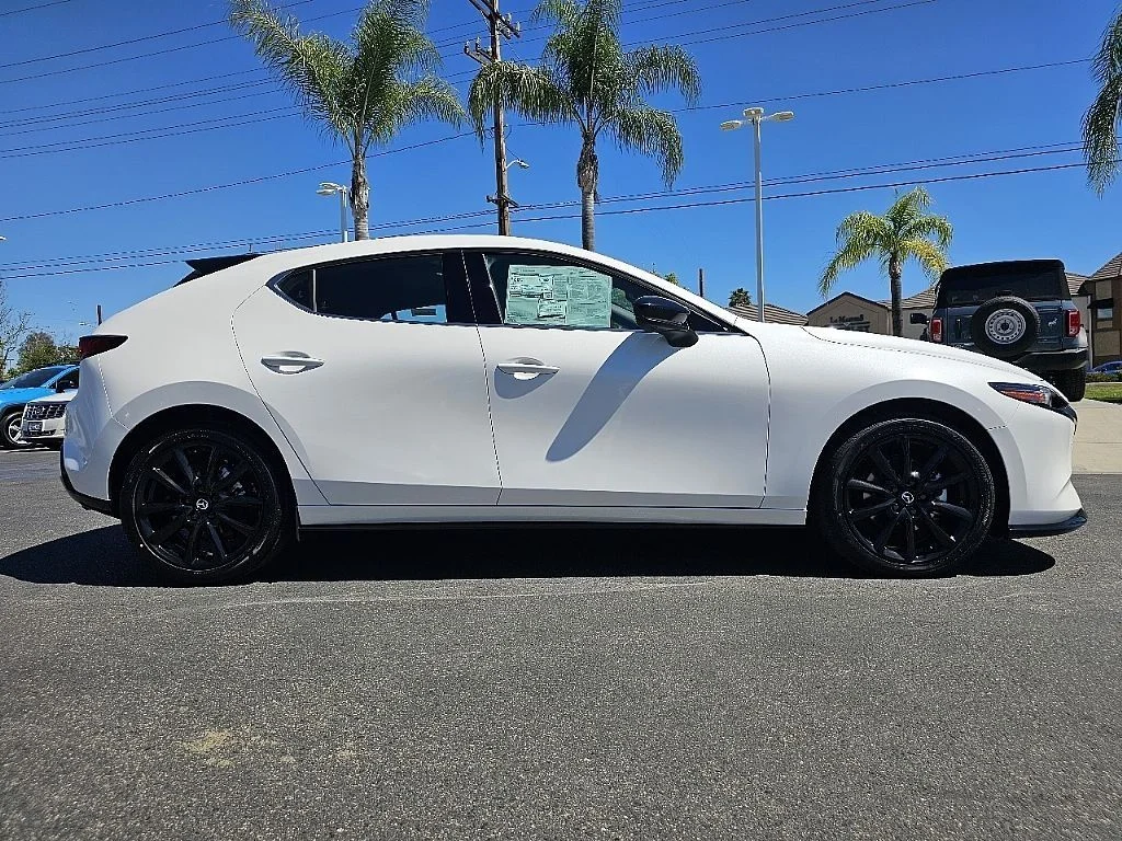 New 2026 White Mazda 2.5 Turbo Premium Plus image 9