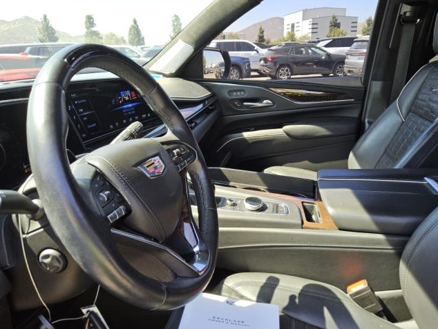 Used 2023 Black Cadillac Sport Platinum image 8