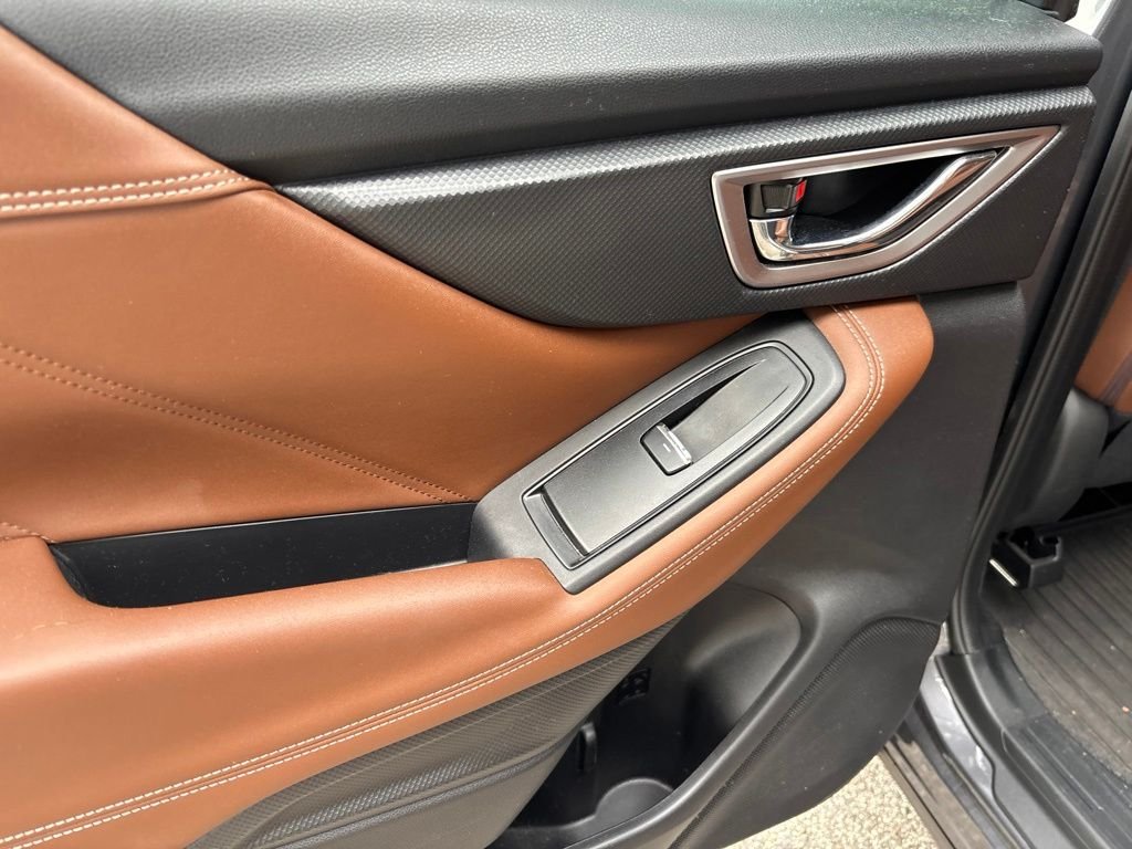 Used 2021 Gray Subaru Touring image 9