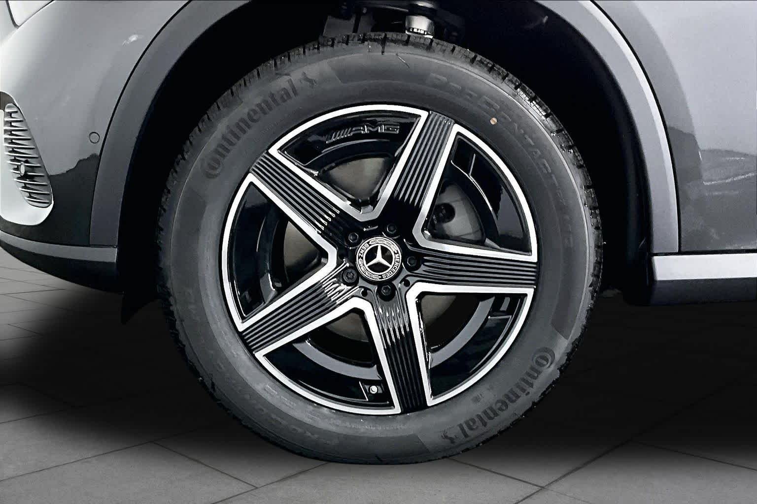 New 2027 Graphite Grey Metallic Mercedes-Benz GLC 300 image 18