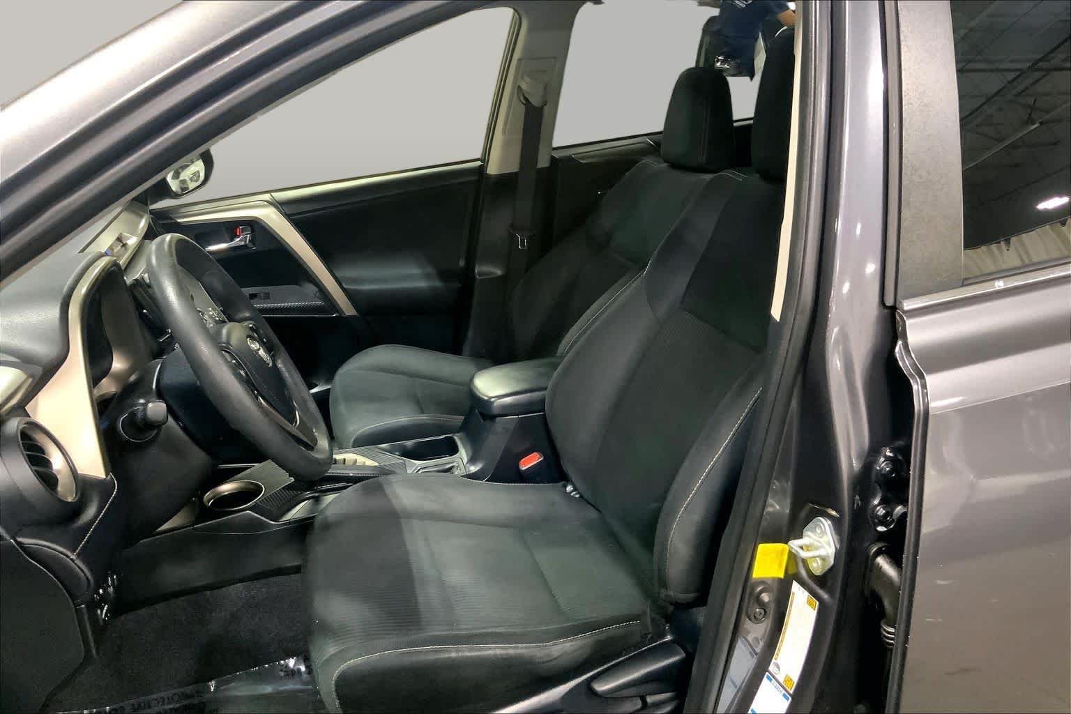 Used 2014 Magnetic Gray Metallic Toyota XLE image 8
