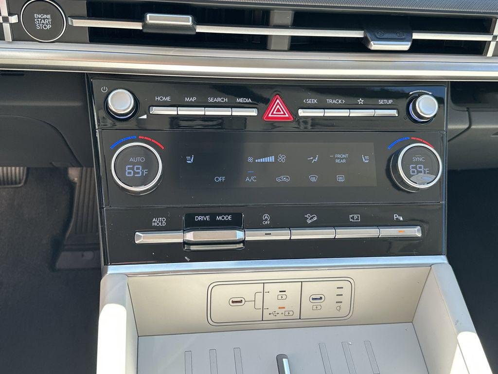 New 2026 Shimmering Silver Pearl Hyundai SEL FWD image 19