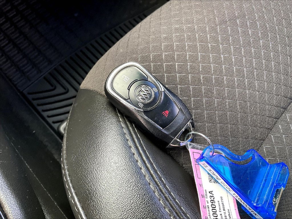 Used 2020 Summit White Buick Preferred image 27