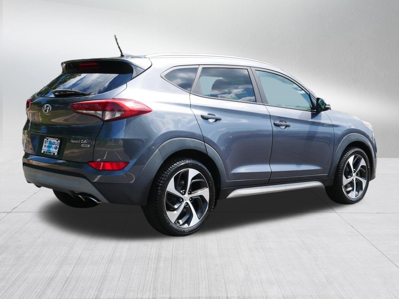 Used 2017 Coliseum Gray Hyundai Sport image 7