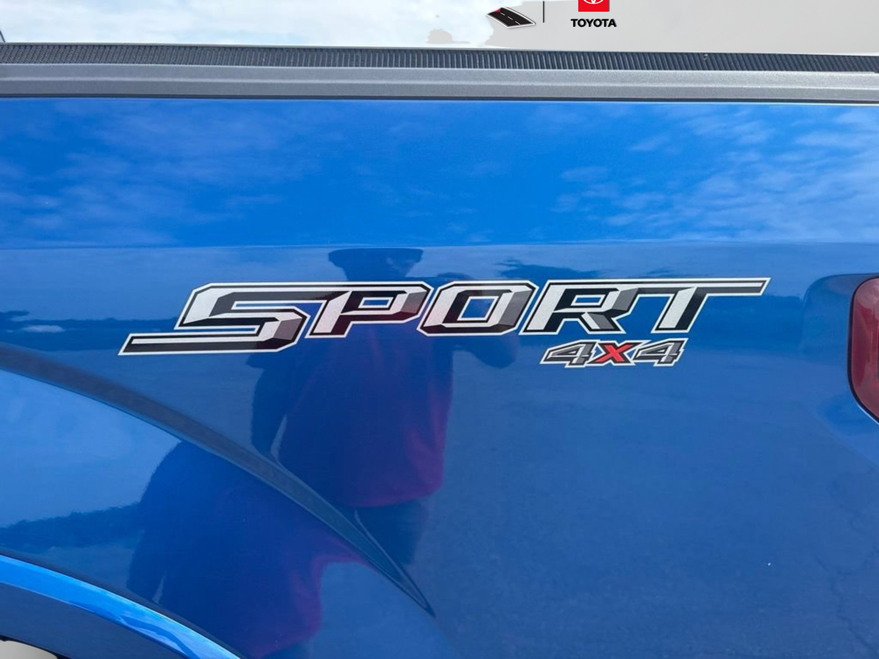 Used 2018 Lightning Blue Ford XLT image 27