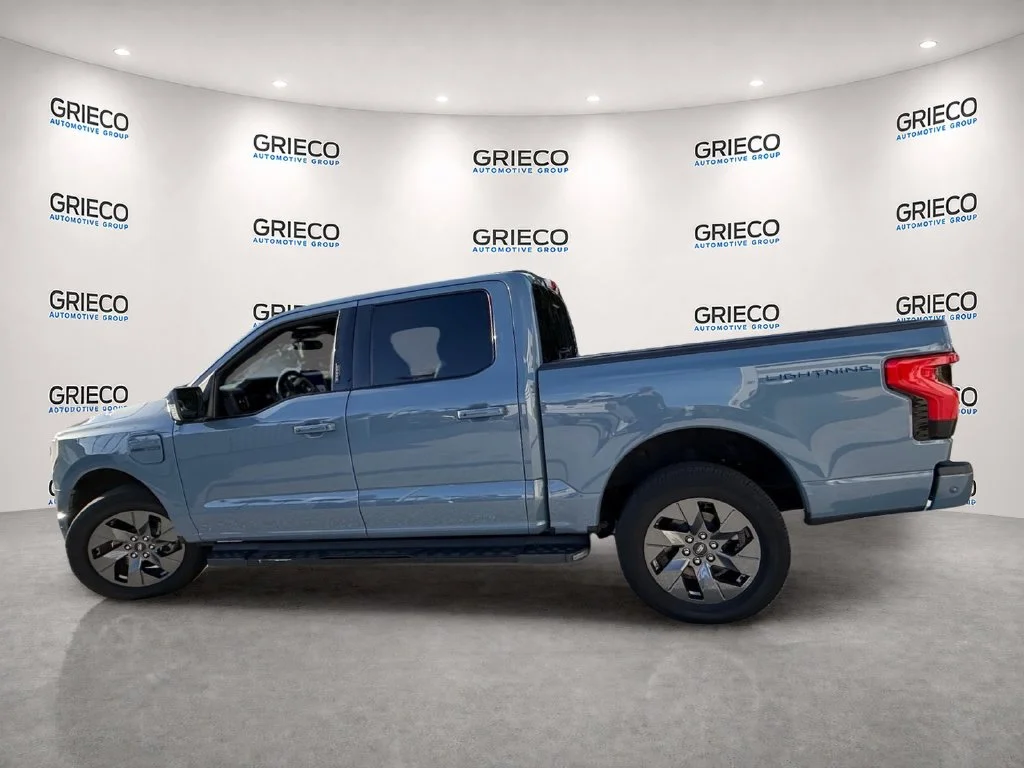 Used 2023 Gray Ford Lariat image 5