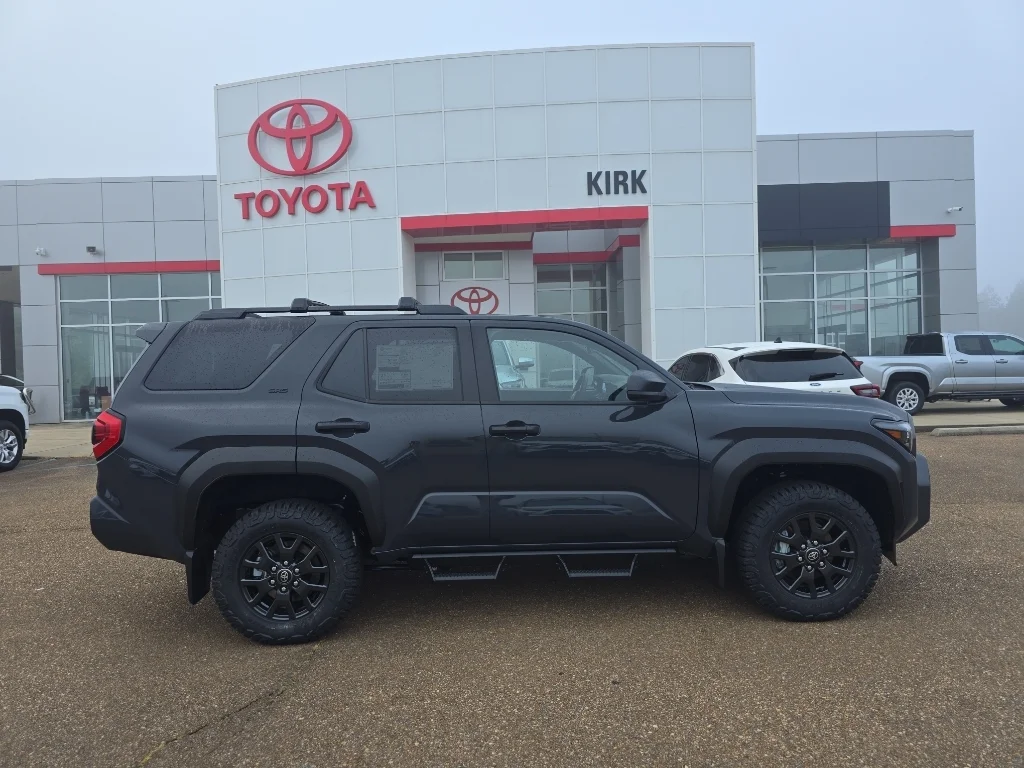 2026 Toyota 4Runner SR5 4WD's photo