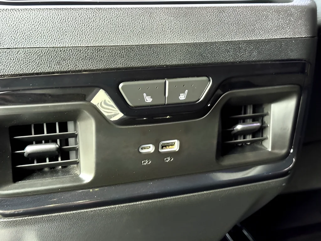 Used 2024 Red GMC AT4 image 26