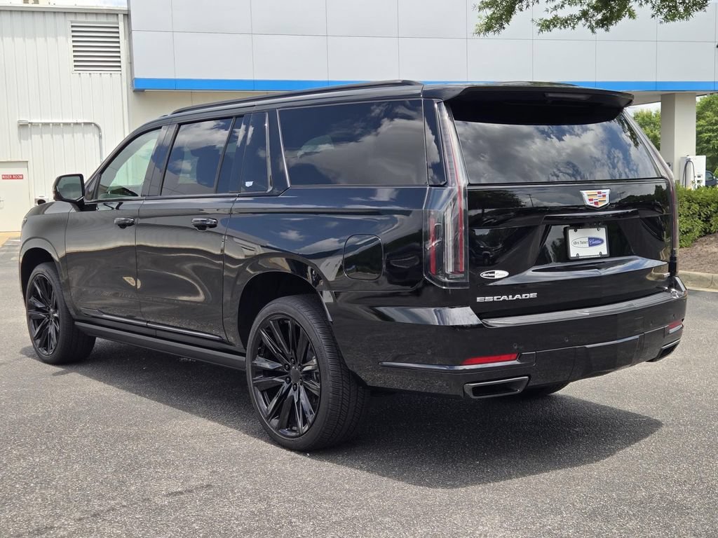 Certified Used 2025 Black Raven Cadillac Sport Platinum image 8