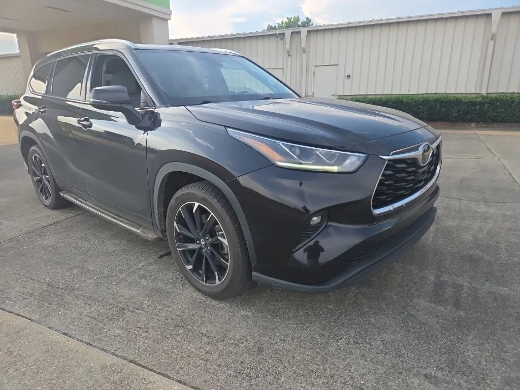 Certified Used 2021 Brown Toyota Limited image 12