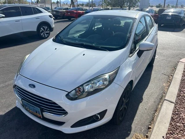 Used 2016 Oxford White Ford SE image 1
