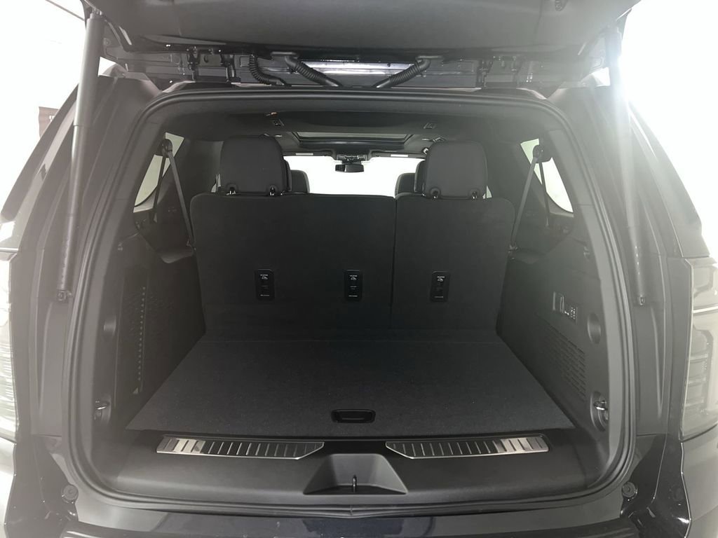 2026 Chevrolet Suburban Premier - Photo 25