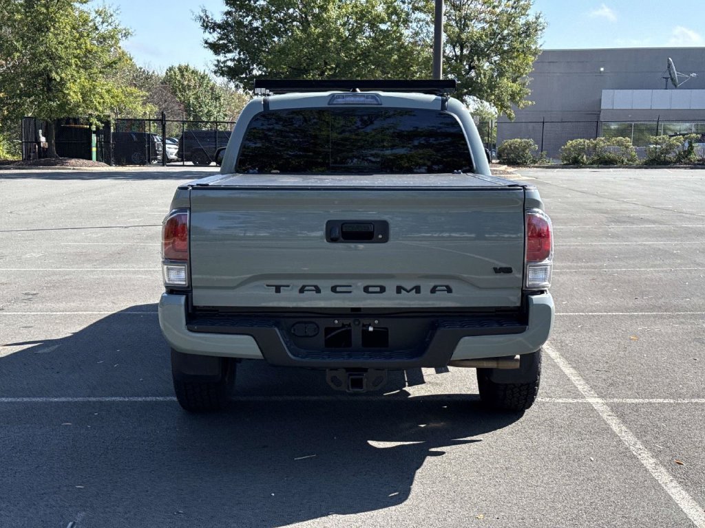 Used 2022  Toyota SR image 23