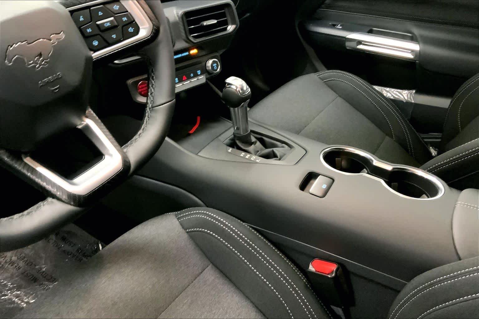 New 2026 Oxford White Ford EcoBoost® Fastback image 6