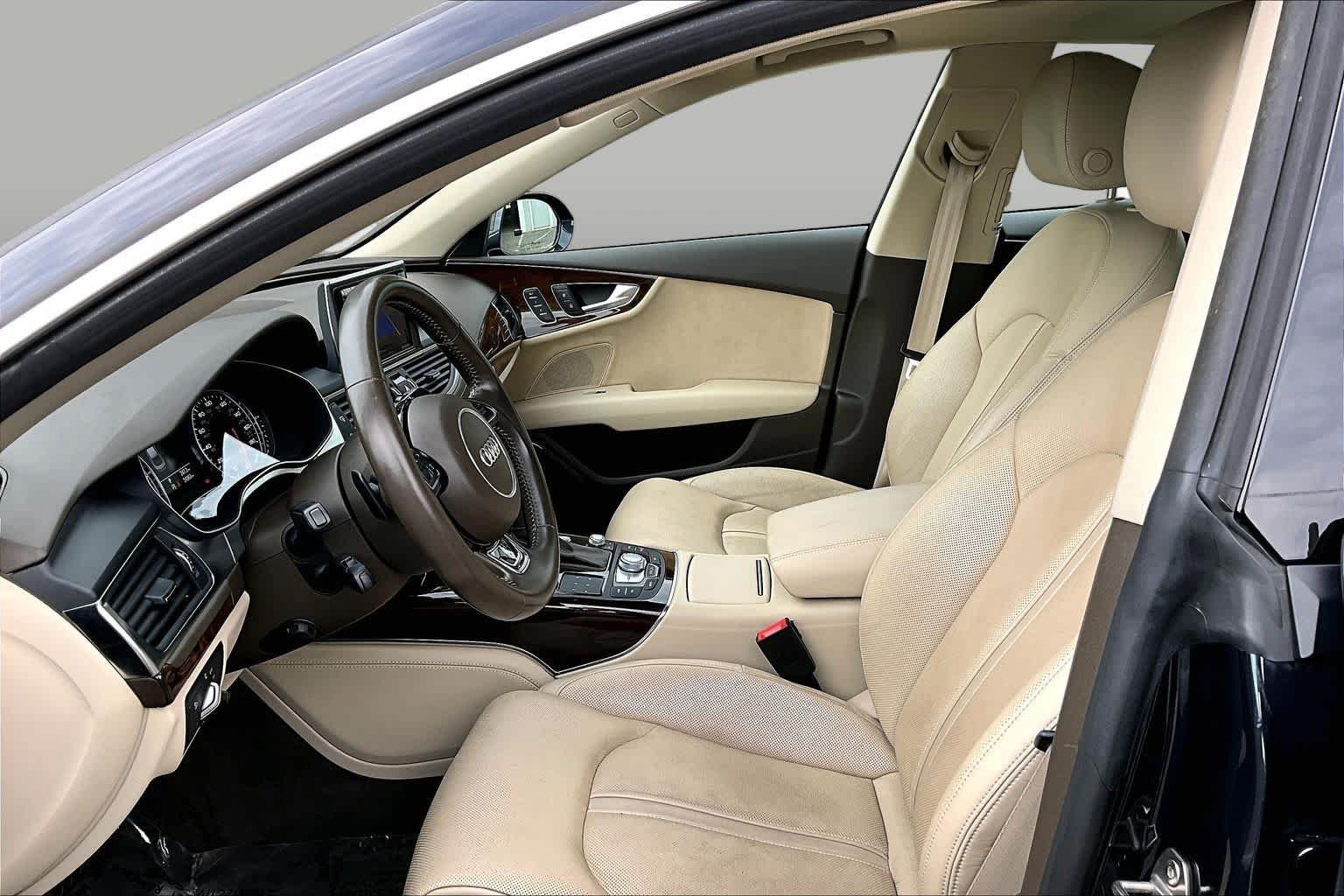 Used 2018 Moonlight Blue Metallic Audi Premium Plus image 8
