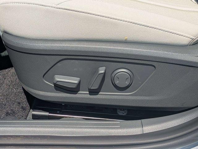 New 2026 Silver Hyundai SEL Sport image 19