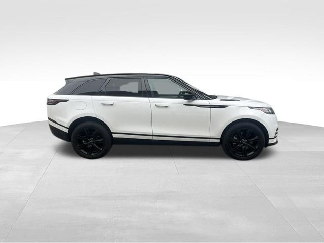 Used 2023 Fuji White Land Rover R-Dynamic S image 5